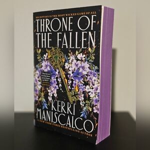 Throne of the Fallen by Kerri Maniscalco